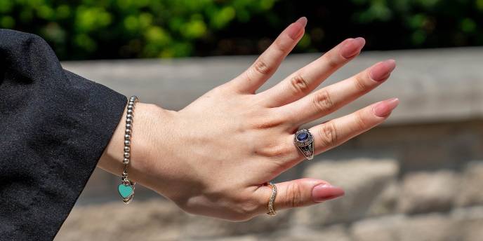 Graduate wearing a class ring